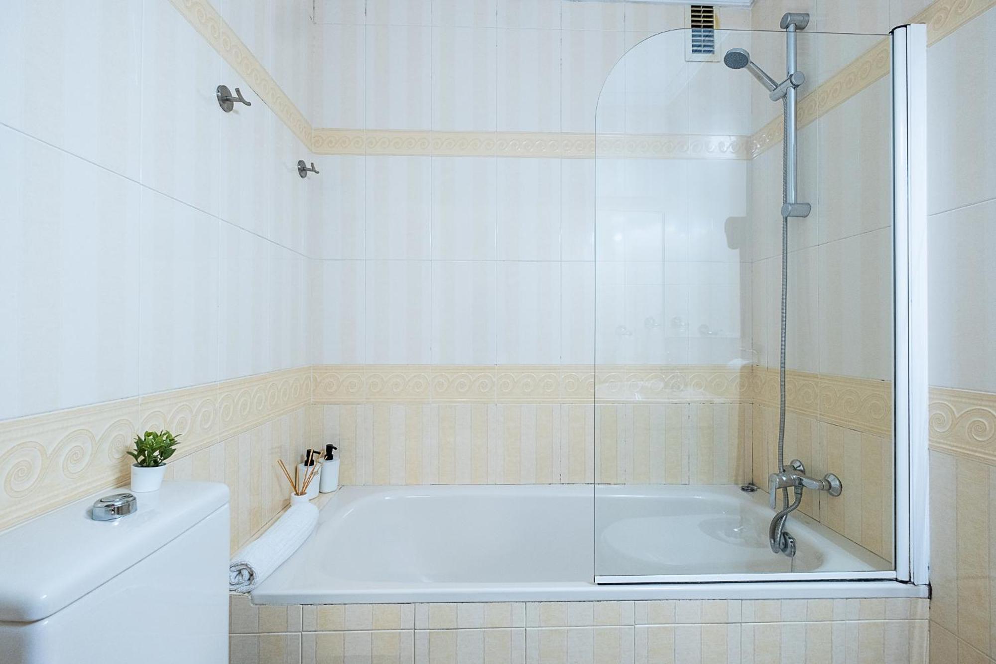 Apartamento New Folch Sevilla A Ngoại thất bức ảnh