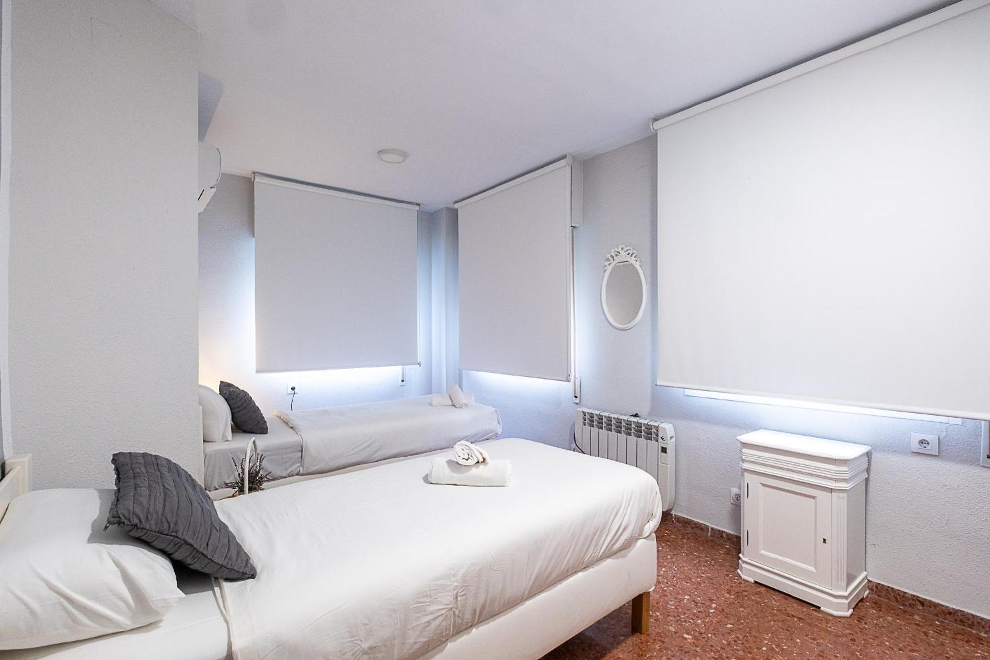 Apartamento New Folch Sevilla A Ngoại thất bức ảnh