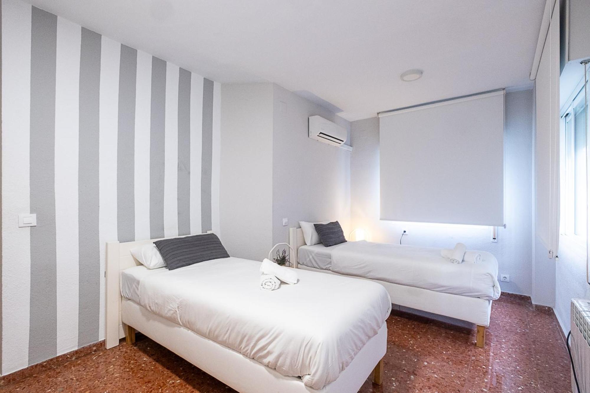 Apartamento New Folch Sevilla A Ngoại thất bức ảnh